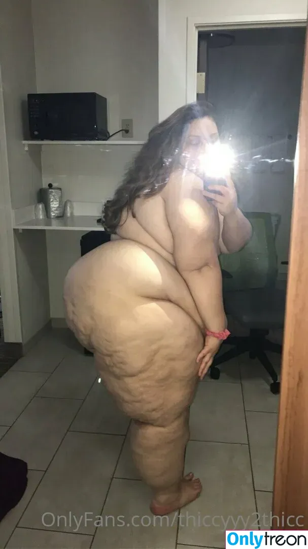 thiccyyy2thicc nude photo #0114 (thicccatthicc)