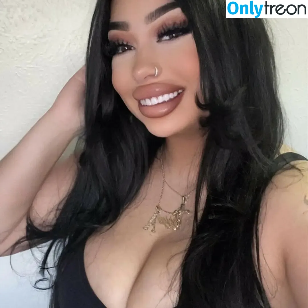 Thick Baddie Oxashhley nude photo #0001 (oxashhley)