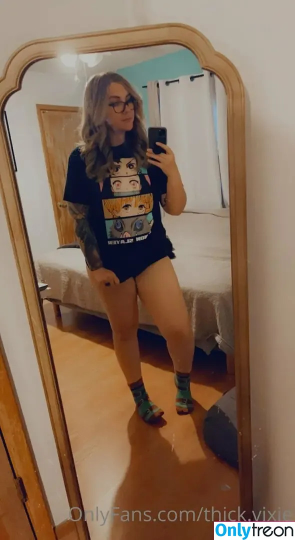 thick.vixie голая photo #0022 (thick.vixie)