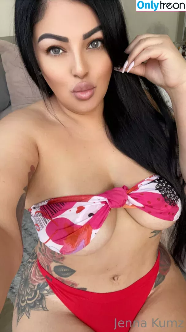 thickbaddie_jenna nude photo #0140 (thickbaddieee__)