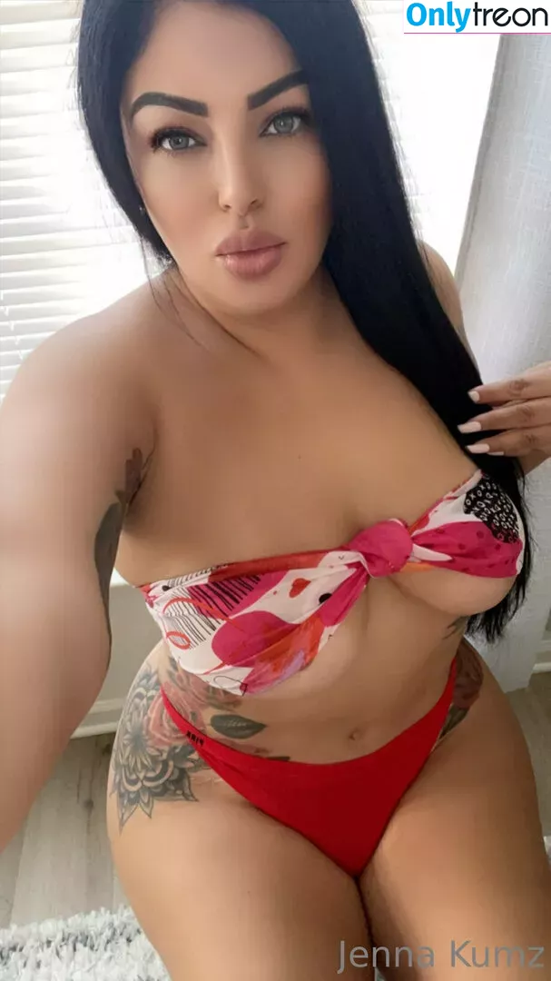 thickbaddie_jenna nude photo #0141 (thickbaddieee__)