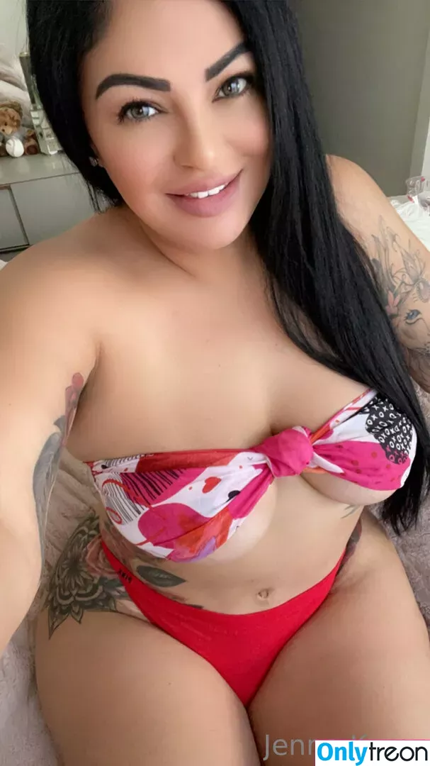 thickbaddie_jenna nude photo #0144 (thickbaddieee__)