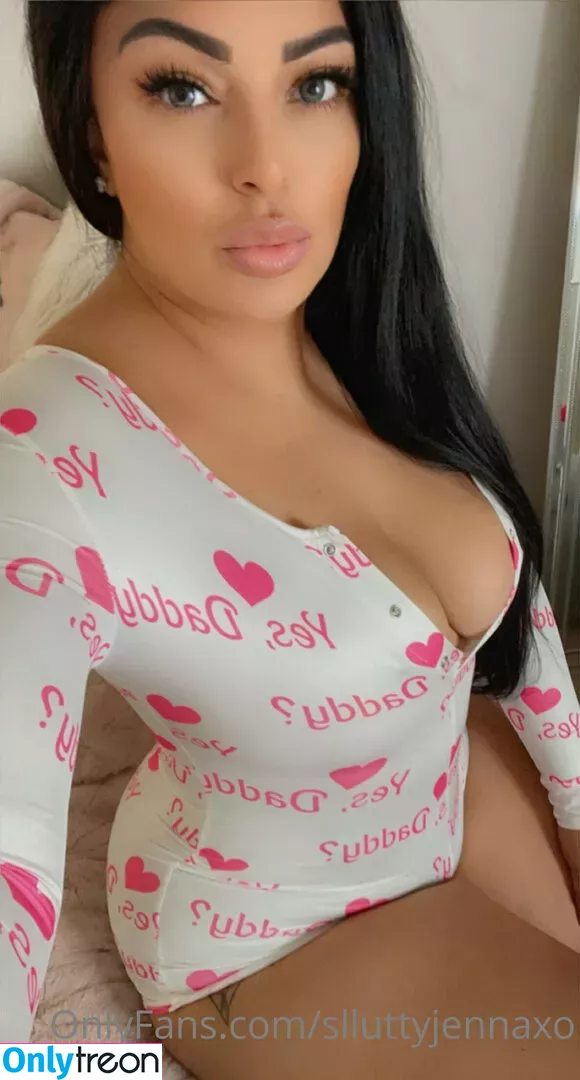 thickbaddie_jenna nude photo #0179 (thickbaddieee__)