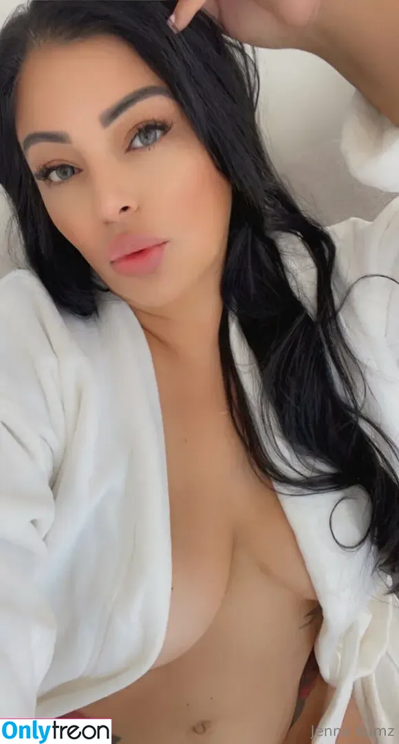 thickbaddie_jenna nude photo #0275 (thickbaddieee__)