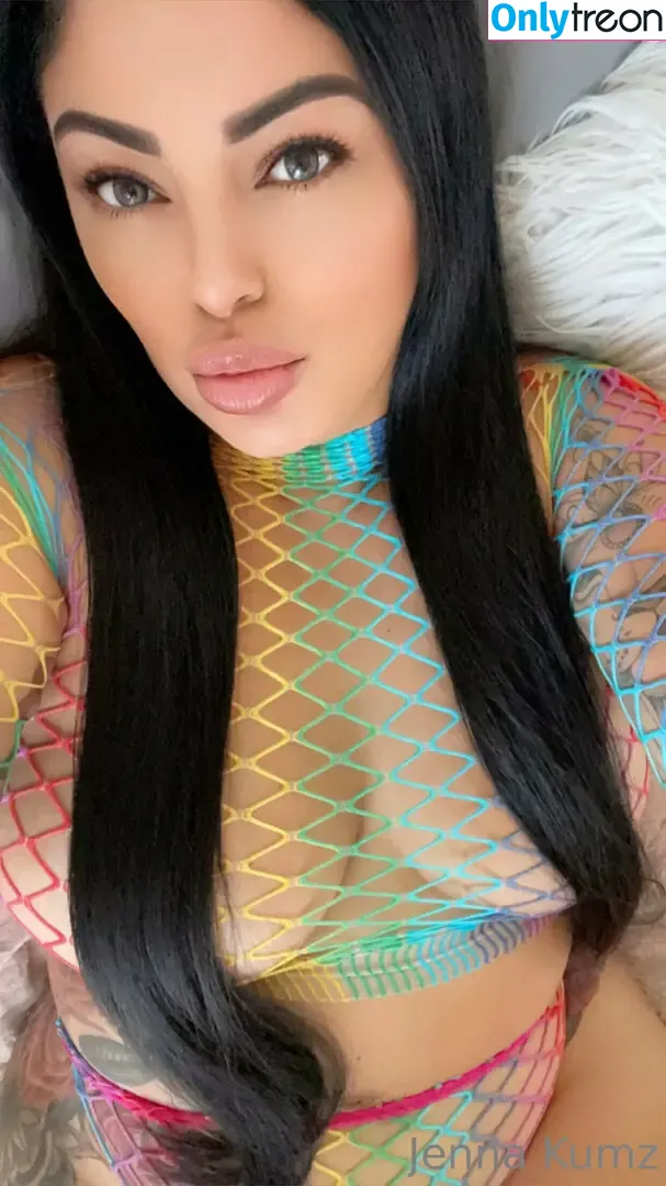 thickbaddie_jenna nude photo #0277 (thickbaddieee__)