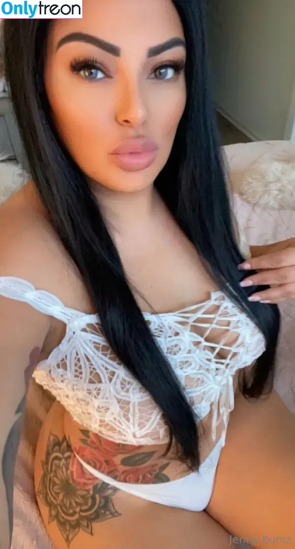 thickbaddie_jenna nude photo #0375 (thickbaddieee__)