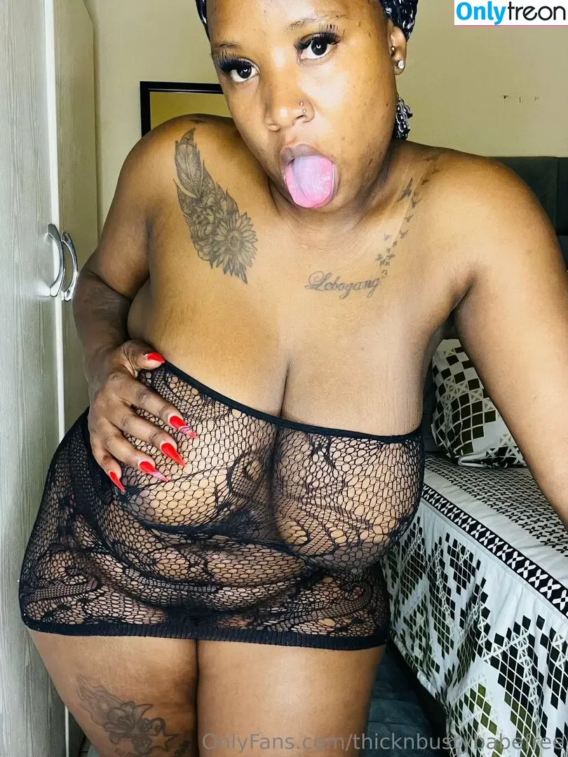 thicknbustybabefree nude photo #0133 (thicknbustybabefree)