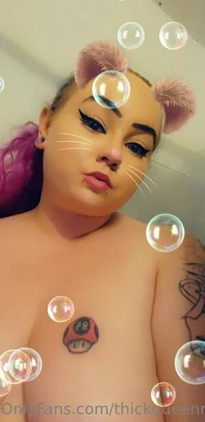 thickqueenrose420 / throatqueen420 nude photo #0005