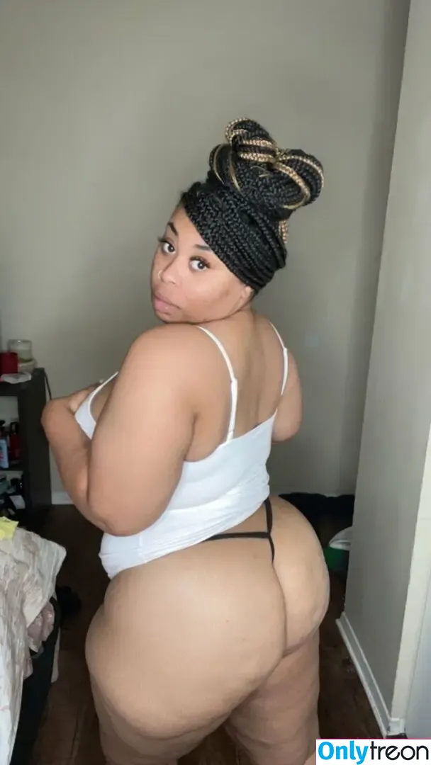 ThickRed nude photo #0017 (Babelexie12 / thickred952)