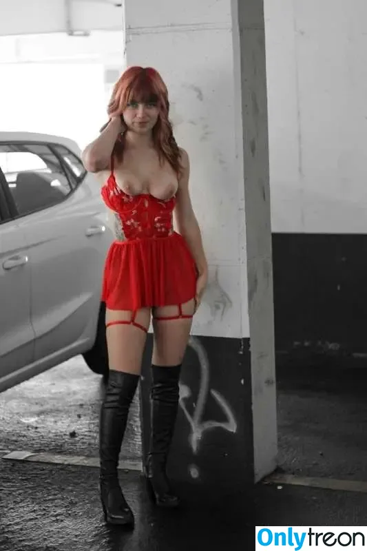 Thisislina nude photo #0331 (benzundbella)