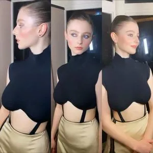Thomasin Mckenzie / mackzjoness / thomasin.mckenzie фото голая #0025