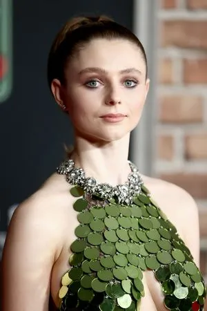 Thomasin Mckenzie / mackzjoness / thomasin.mckenzie фото голая #0031