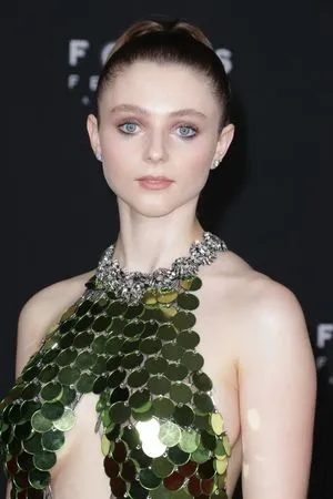 Thomasin Mckenzie / mackzjoness / thomasin.mckenzie фото голая #0032