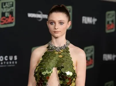 Thomasin Mckenzie / mackzjoness / thomasin.mckenzie фото голая #0049