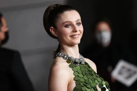 Thomasin Mckenzie / mackzjoness / thomasin.mckenzie фото голая #0050