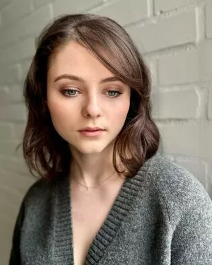 Thomasin Mckenzie / mackzjoness / thomasin.mckenzie nude photo #0214