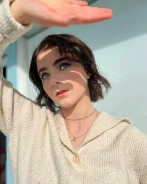 Thomasin Mckenzie / mackzjoness / thomasin.mckenzie nude photo #0219