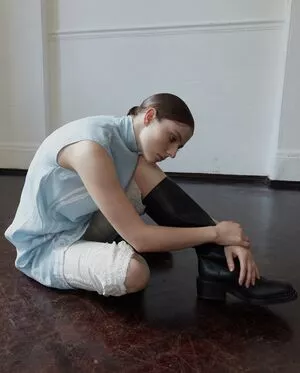 Thomasin Mckenzie / mackzjoness / thomasin.mckenzie фото голая #0244