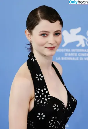Thomasin Mckenzie / thomasin.mckenzie nude photo #0344