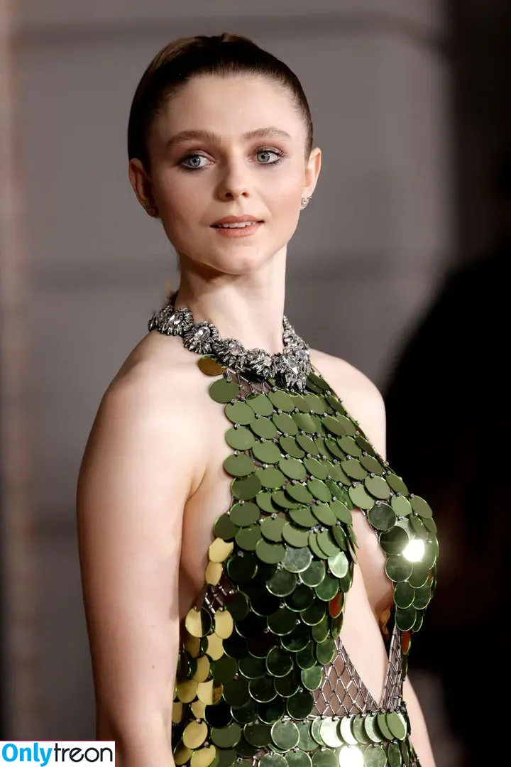 Thomasin Mckenzie голая photo #0007 (mackzjoness / thomasin.mckenzie)