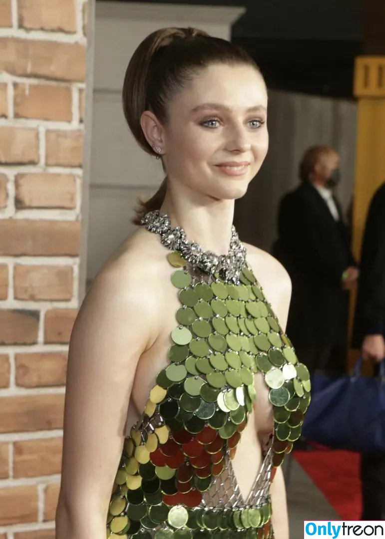 Thomasin Mckenzie nude photo #0013 (mackzjoness / thomasin.mckenzie)