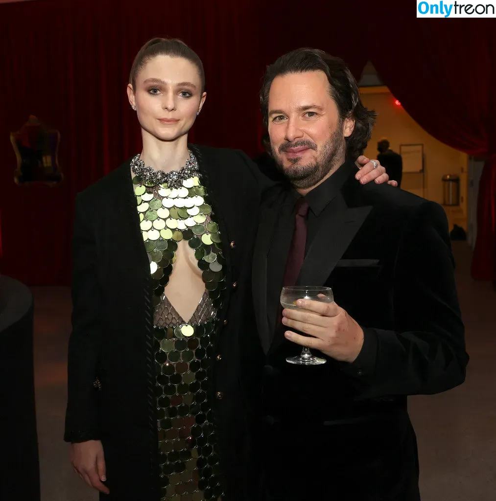 Thomasin Mckenzie голая photo #0014 (mackzjoness / thomasin.mckenzie)