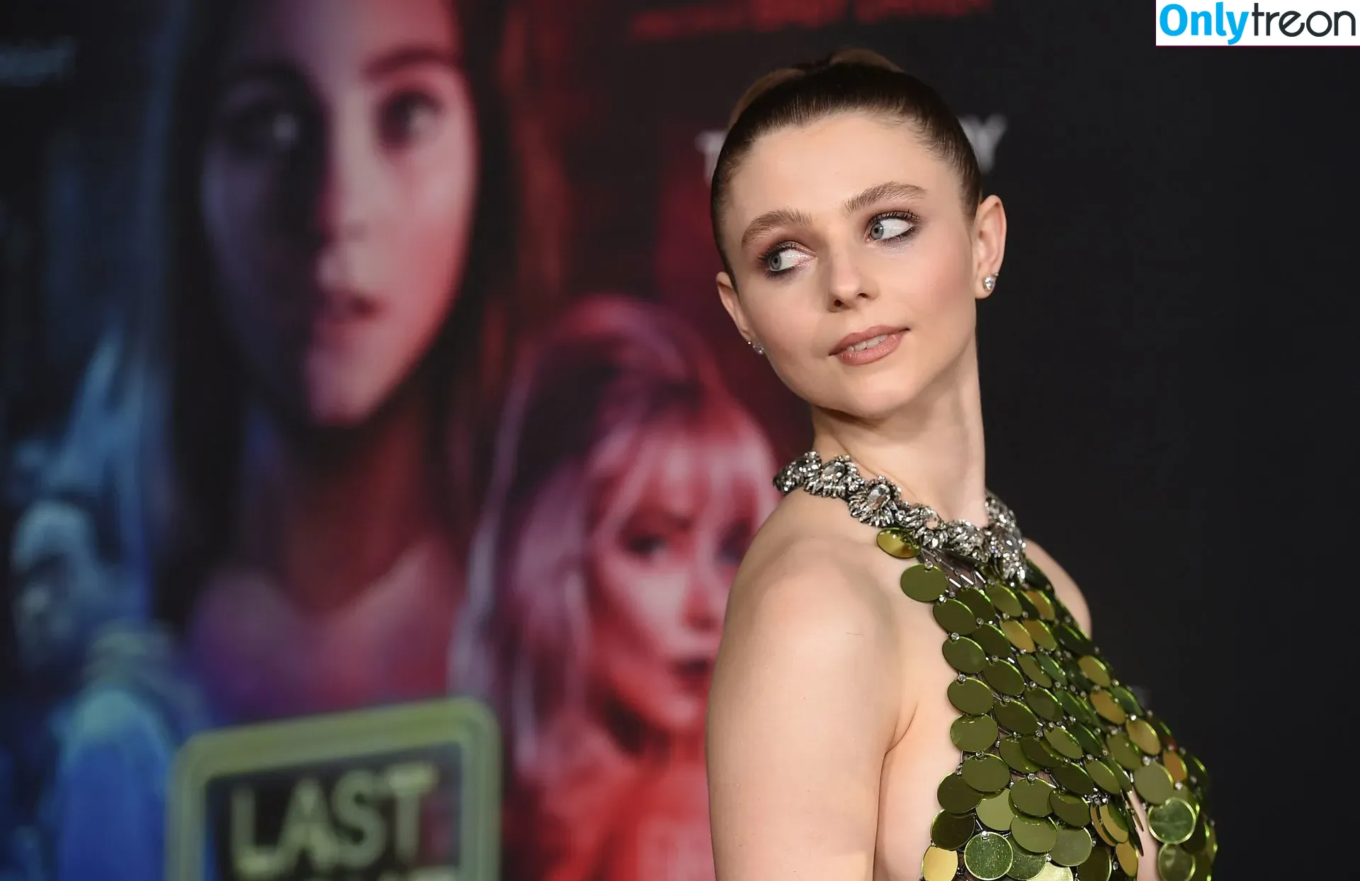 Thomasin Mckenzie nude photo #0045 (mackzjoness / thomasin.mckenzie)