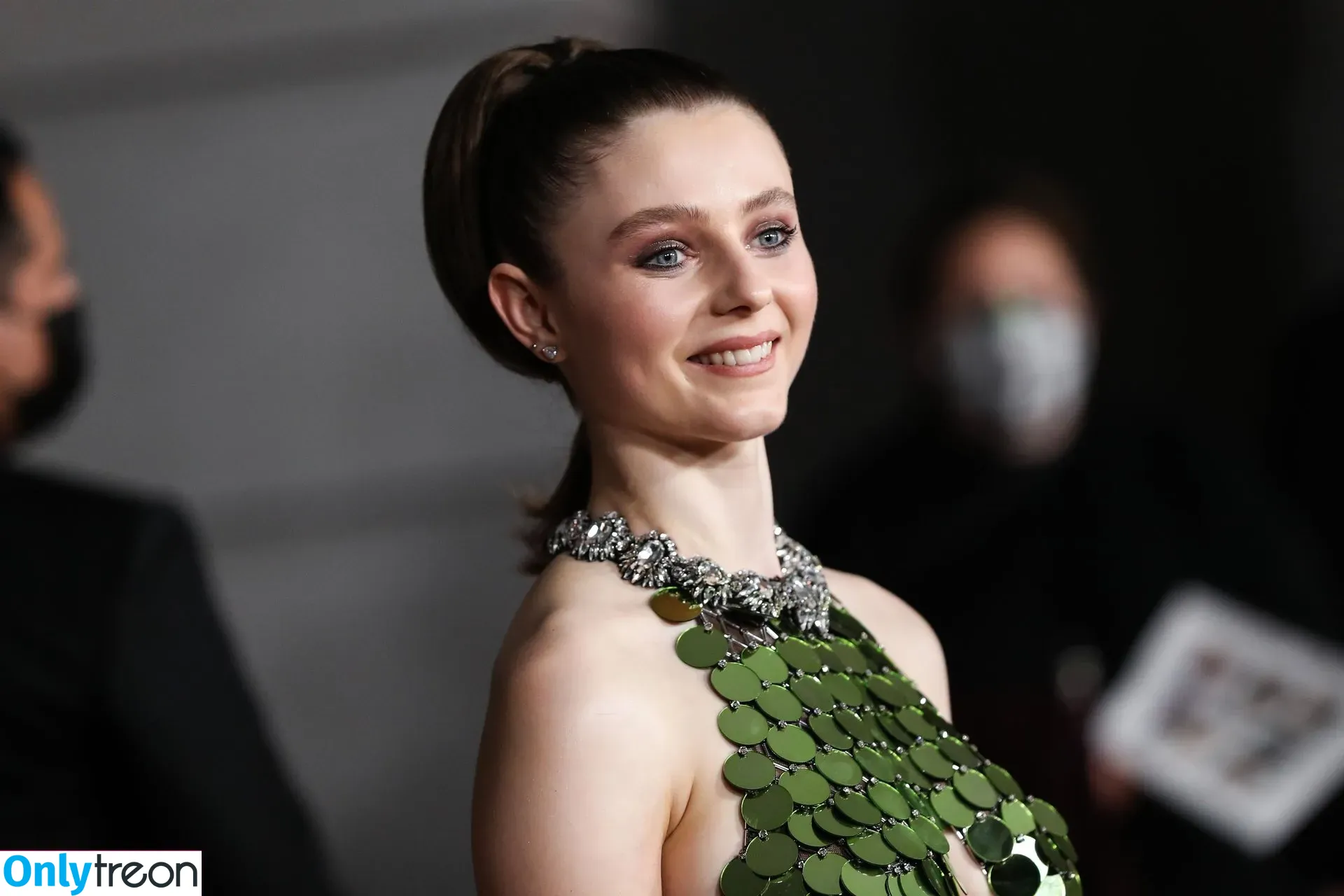 Thomasin Mckenzie голая photo #0050 (mackzjoness / thomasin.mckenzie)