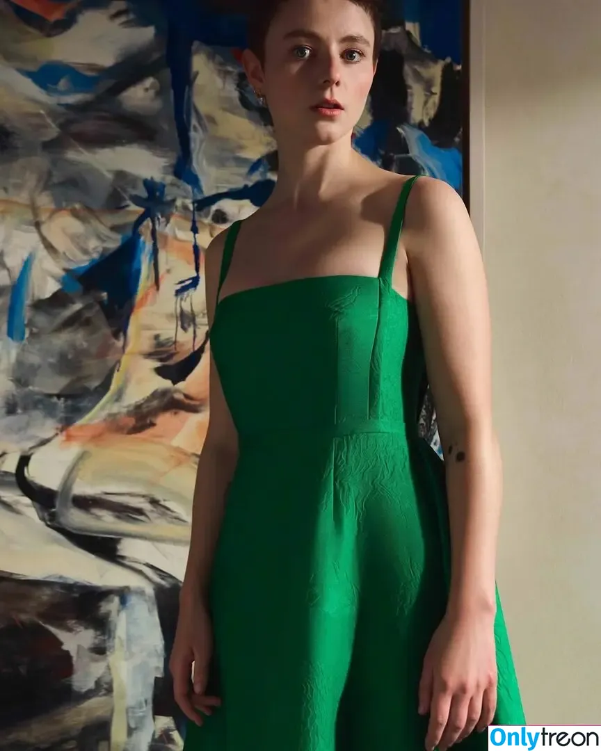 Thomasin Mckenzie nude photo #0330 (thomasin.mckenzie)