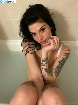 thrasherlewds / aalexisthrasher nude photo #0111