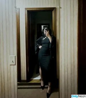 Thutooturnt / Thu Le фото голая #0015