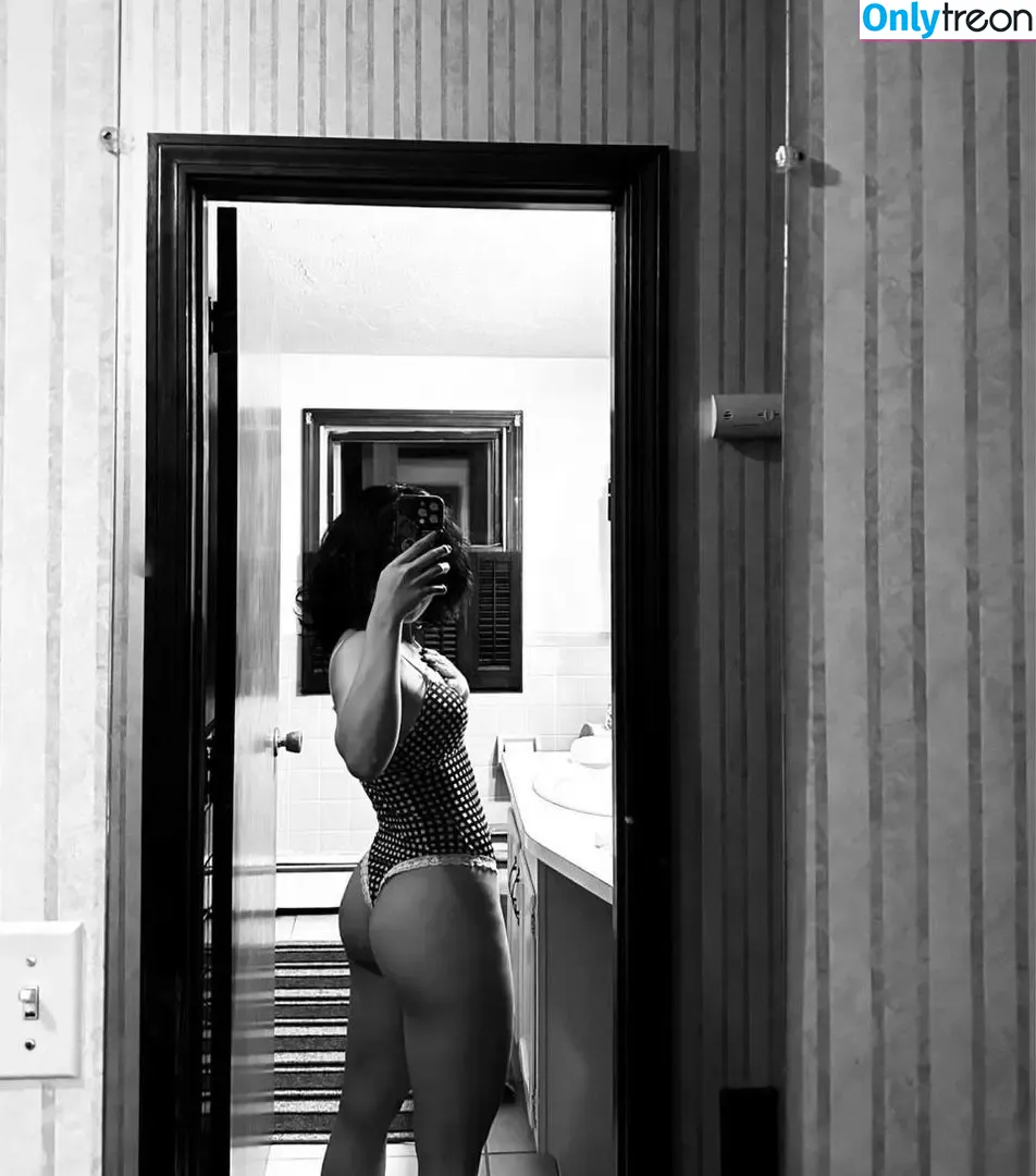 Thutooturnt голая photo #0020 (Thu Le)