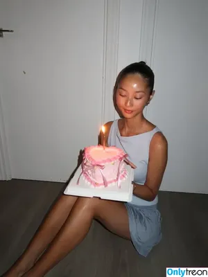 thuvnn / ntqvn5 nude photo #0062