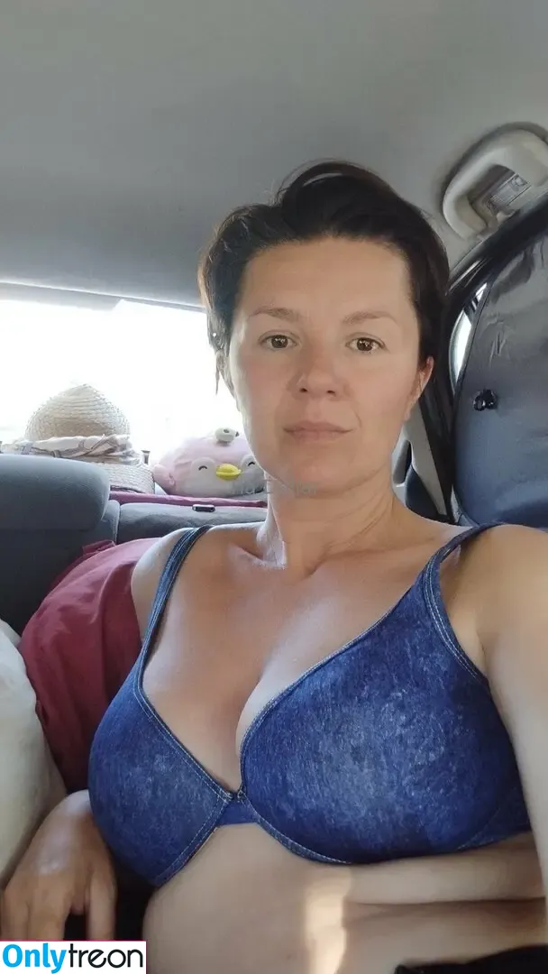 tiadollar nude photo #0039 (tiadollar)