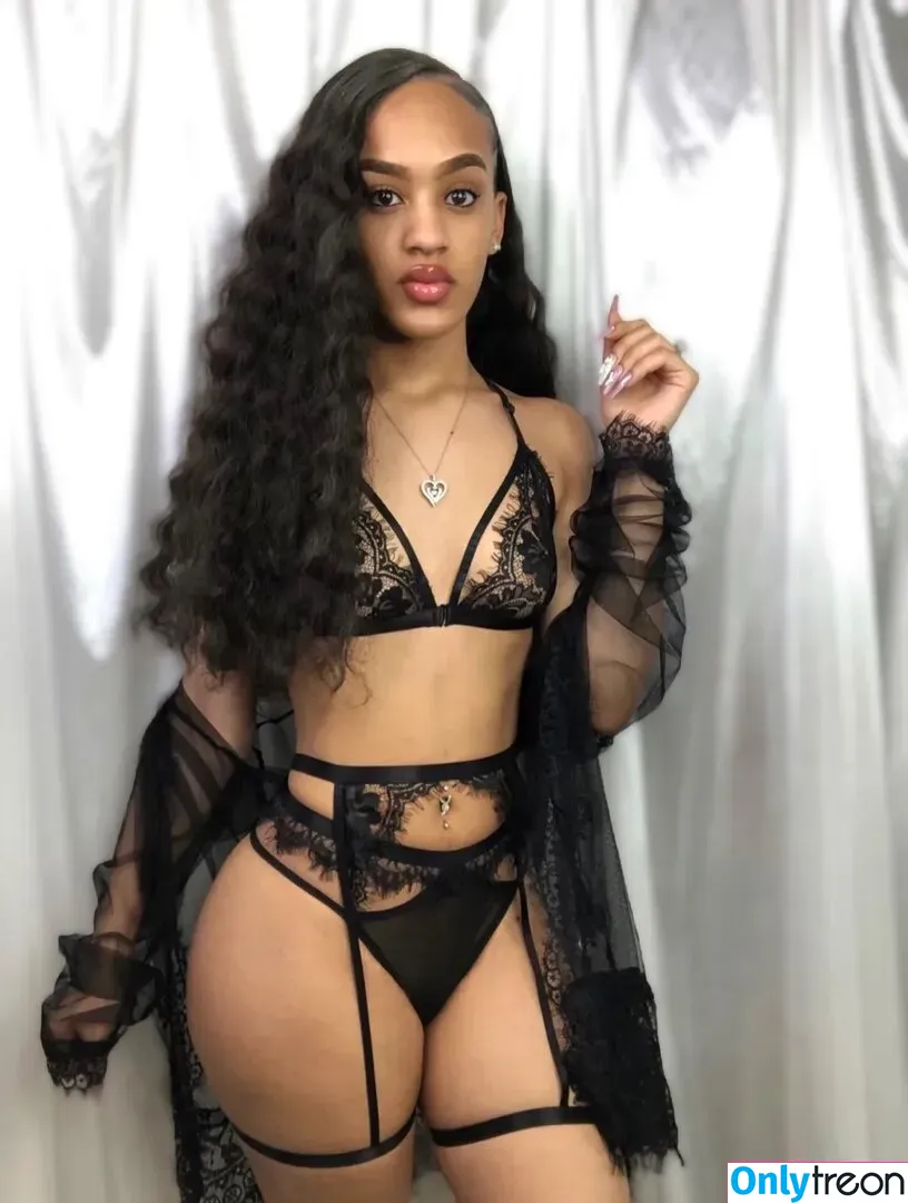 tiahnie nude photo #0003 (tiahnie_)