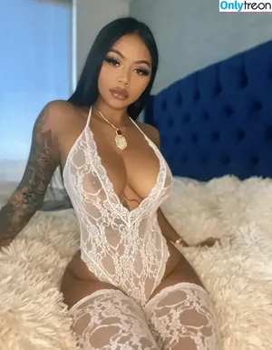  nude photo #0002