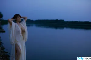 tianxiaomie520 / Miss爱菲儿 / 甜小乜 nude photo #0157