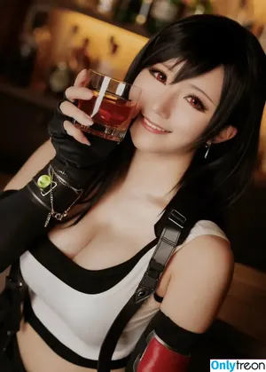 Tifa Cosplay / lunafreyaffxv / tifalockhartdoll nude photo #0115