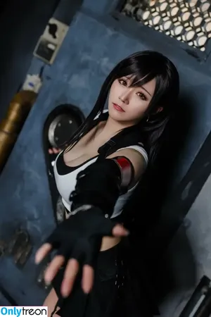 Tifa Cosplay / lunafreyaffxv / tifalockhartdoll фото голая #0119