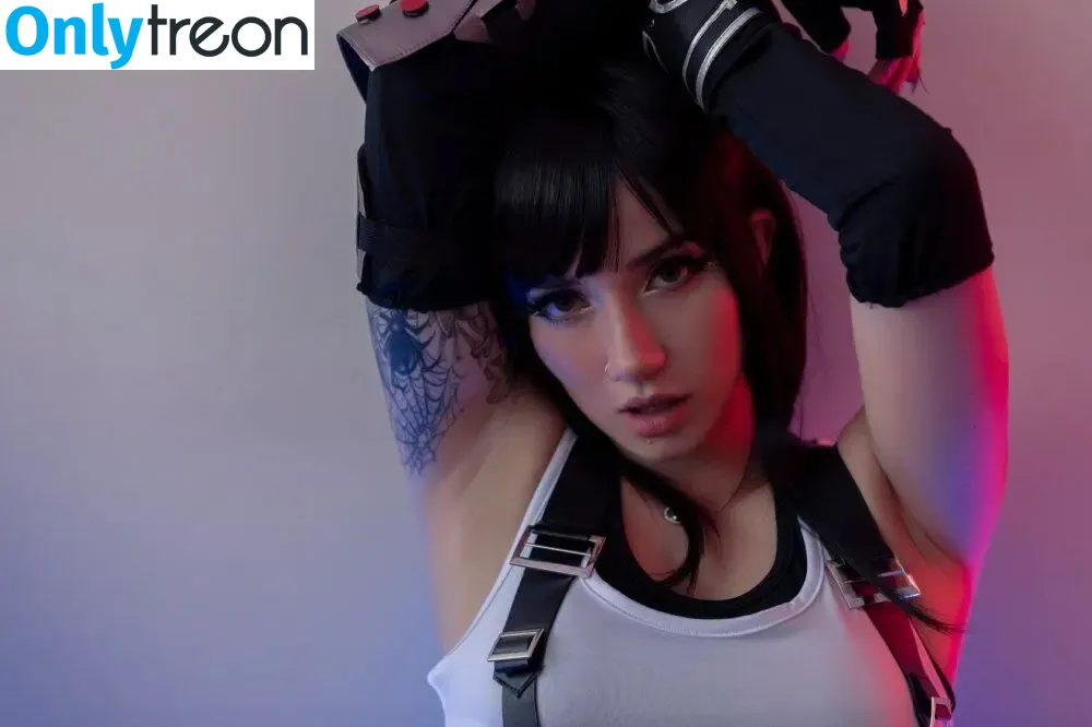 Tifa Cosplay nude photo #0052 (lunafreyaffxv / tifalockhartdoll)