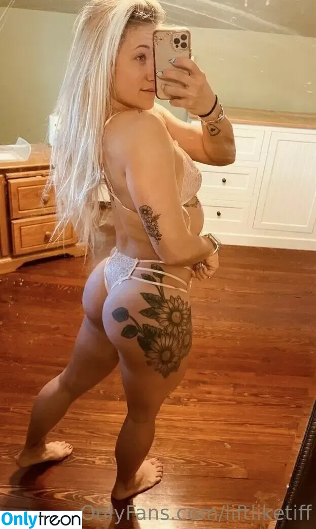 Tiffany Craven nude photo #0003 (lift_like_tiff / liftliketiff)