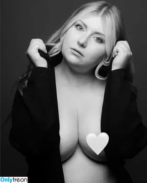 Tiffany Kudrikow / tiffanykudrikow / xxfluffypunkxx nude photo #0015