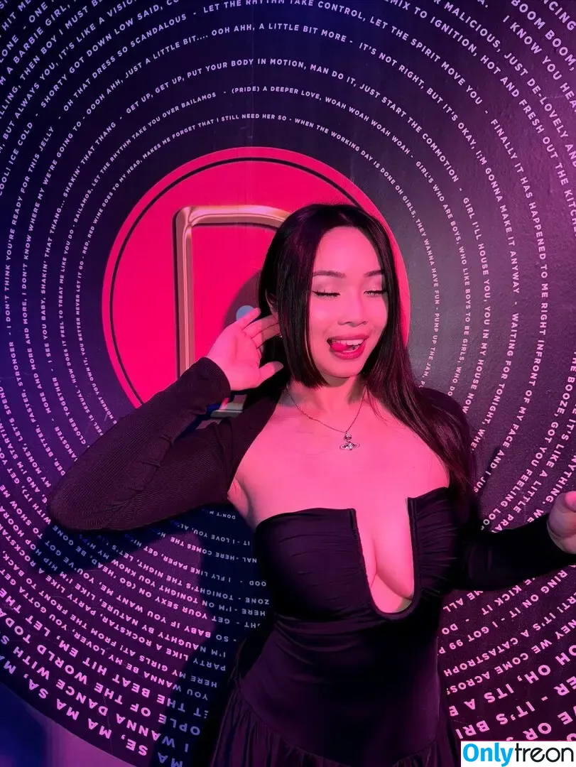 _tiffles голая photo #0175 (anyuser / tiffanynhoe / tiktok / twitch)
