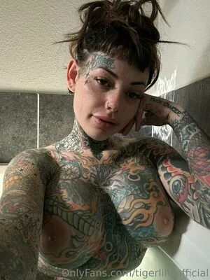 Tigerlilly / tigerl / tigerlilly_official / tigerlillysg_ nude photo #0149