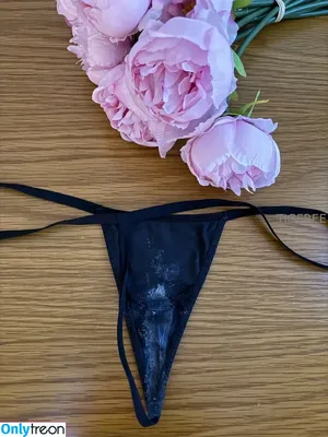 nude photo #0004