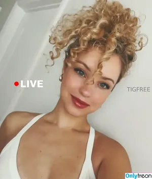  nude photo #0005