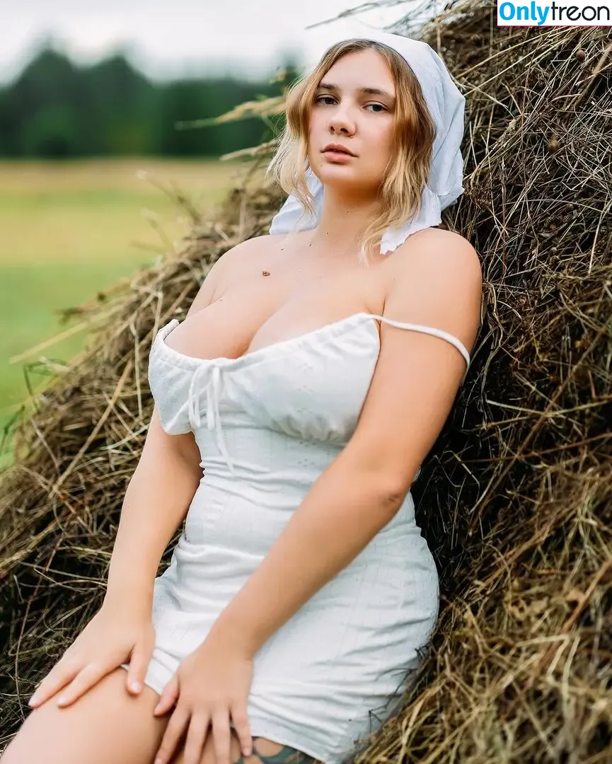 Tihomirova Natalia nude photo #0360 (natalia__tihomirovafanpage99 / tihomirovanatalia)