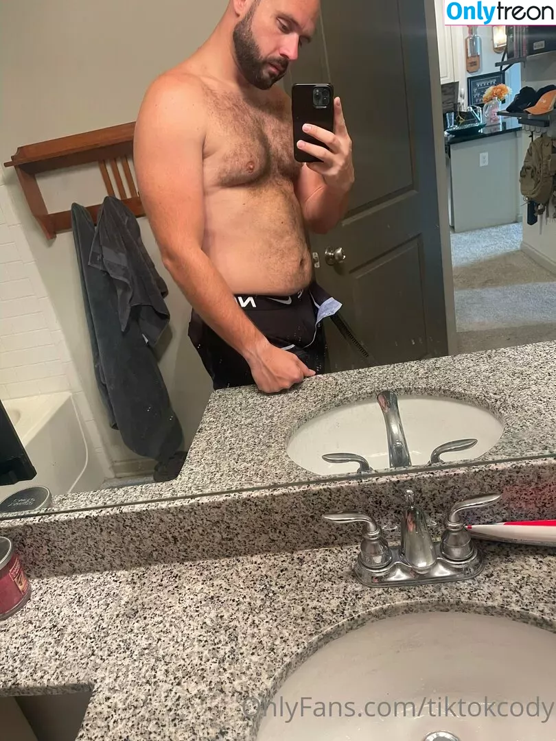 tiktokcody nude photo #0012 (cody.cowboy2001)