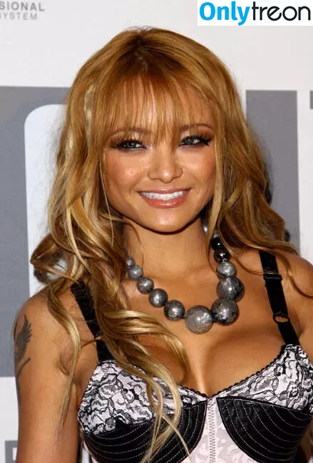 Tila Tequila голая photo #0312 (misstilaomg / tila_tequilla / tilaofficial)