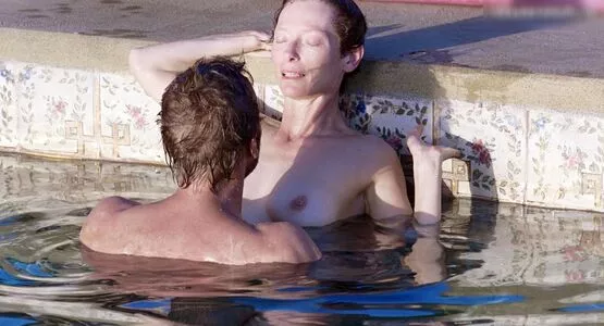 Tilda Swinton / catriiiona / tildaswintonislove / tildaswintonorg nude photo #0033